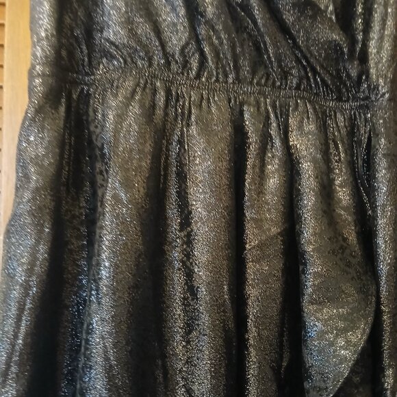 Express size S black shimmering long dress with ruffled bottom - Picture 3 of 3